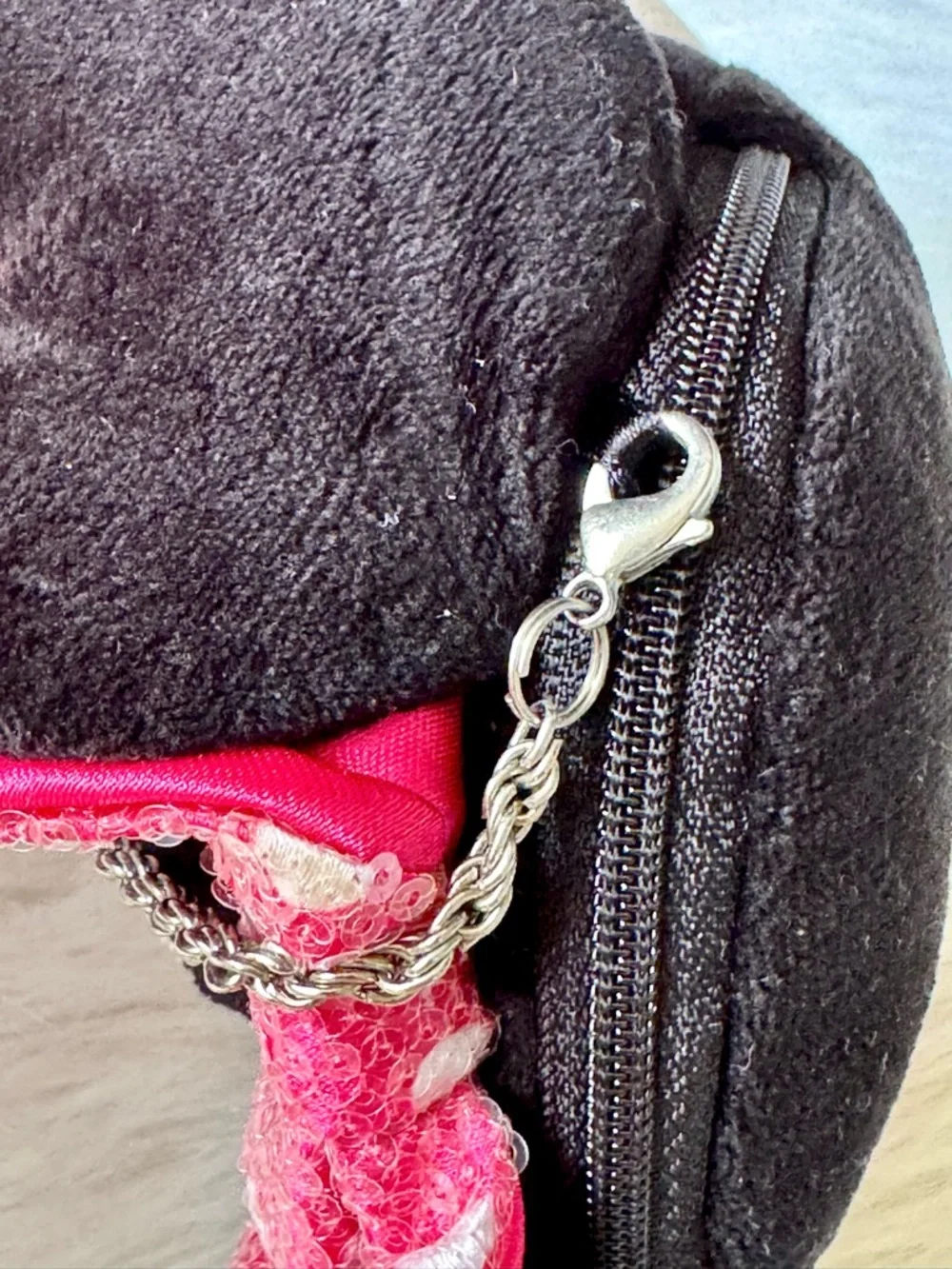 Disney‎ Minnie Mouse Plush Mini Handbag With Chain Strap Sequin Bow